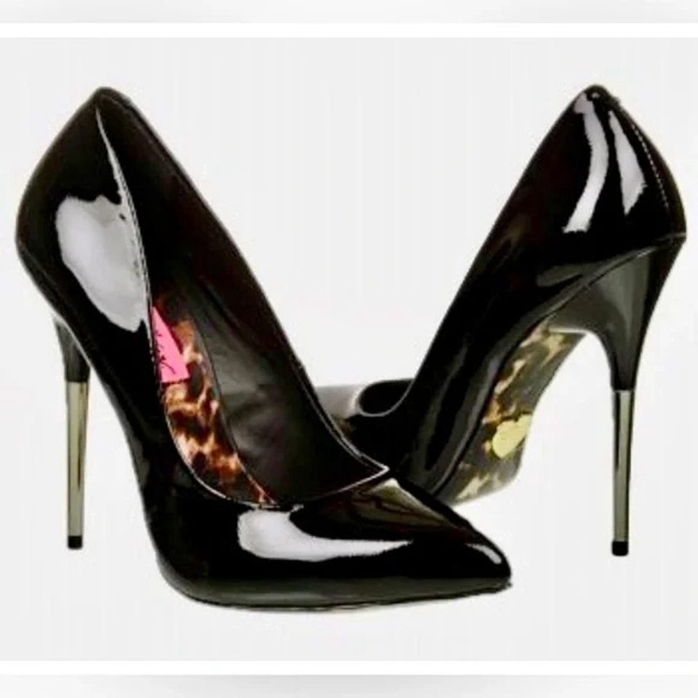 NWT Betsey Johnson Tappp Black Patent Leather High Heels size 7.5 Pointed Toe